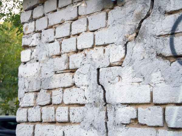 Cracked Brick Wall Repair in Auburn